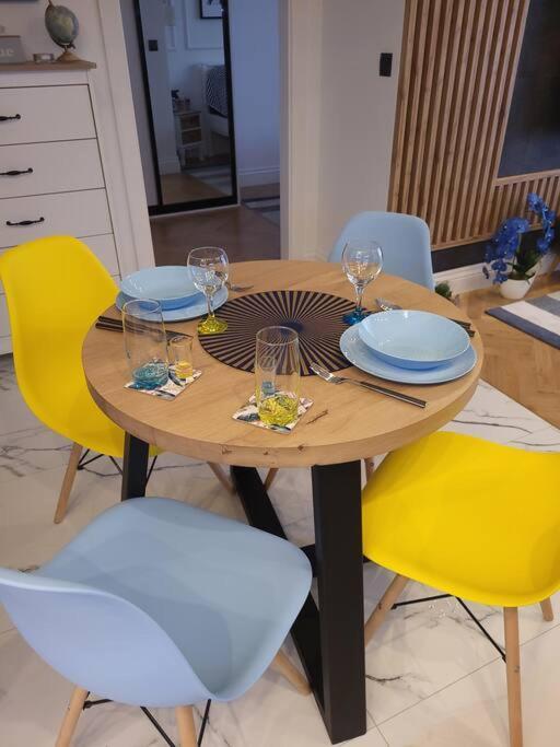 Apartament Rainbow Apartment เบียวิสตอก ภายนอก รูปภาพ