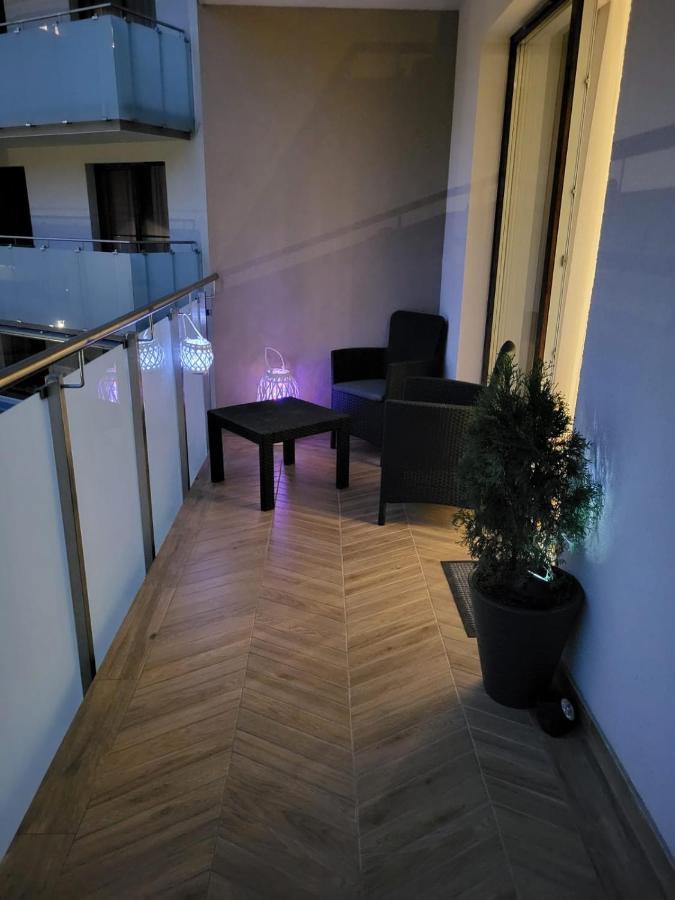 Apartament Rainbow Apartment เบียวิสตอก ภายนอก รูปภาพ